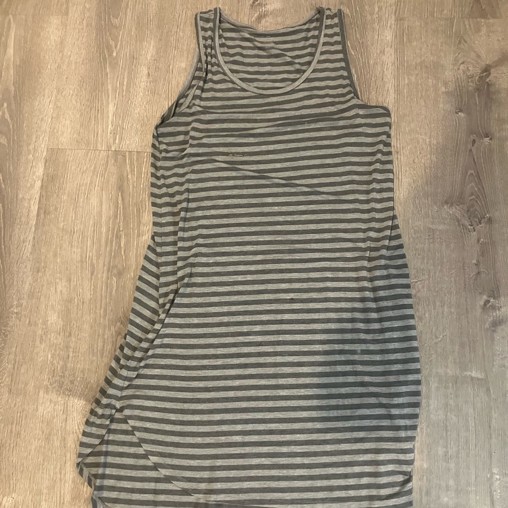 Women’s dress
